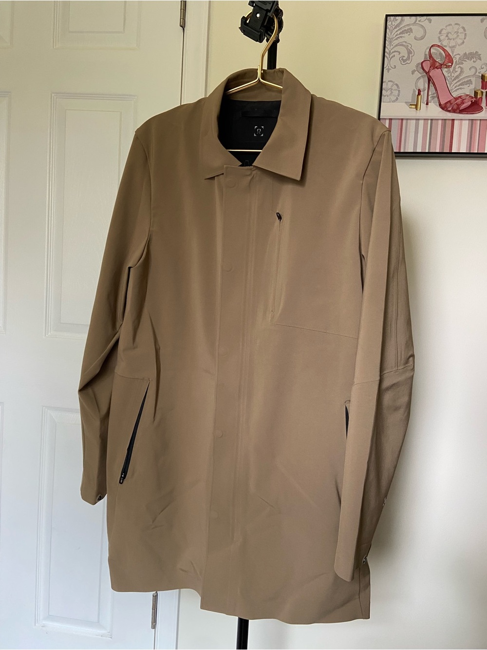 lululemon athletica Men’s Light  Coat